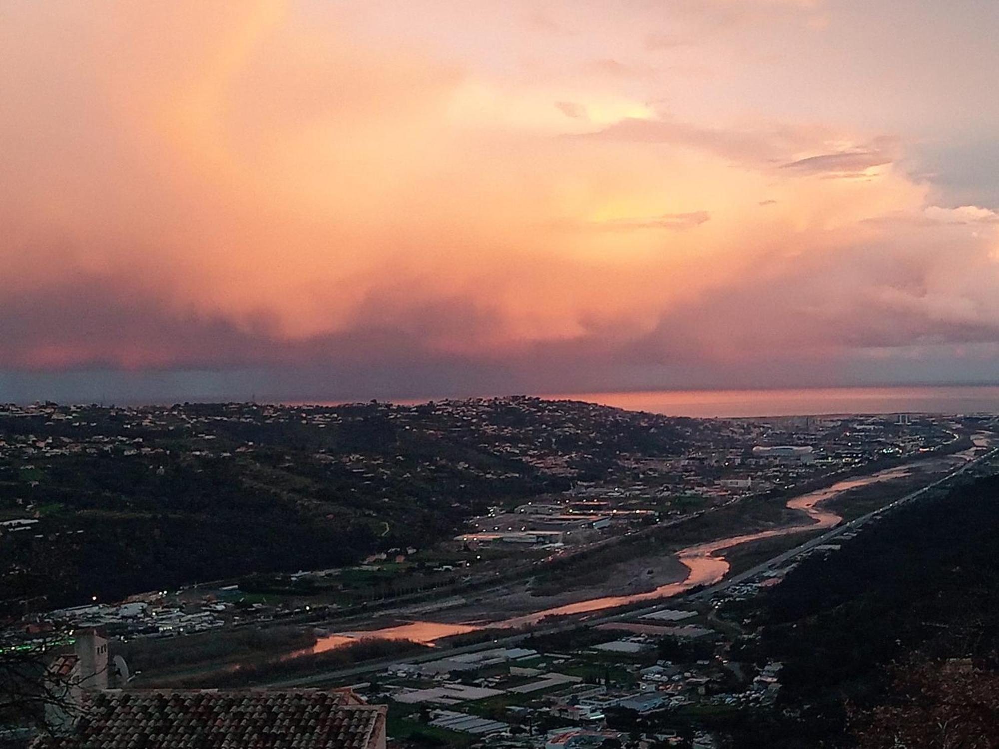 3 Pieces Dans Le Ciel Apartman Gattières Kültér fotó